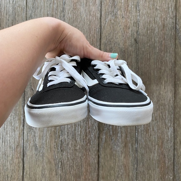 Womens Vans - Picture 7 of 9